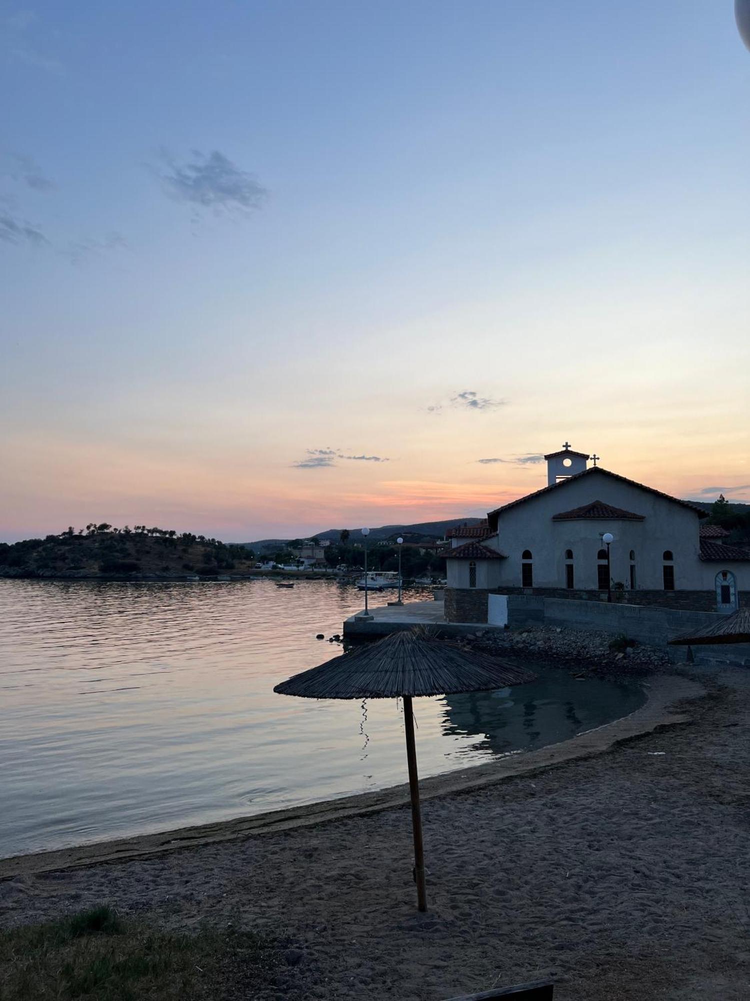 Aiolos Seaside Apartment Marathos  Zewnętrze zdjęcie